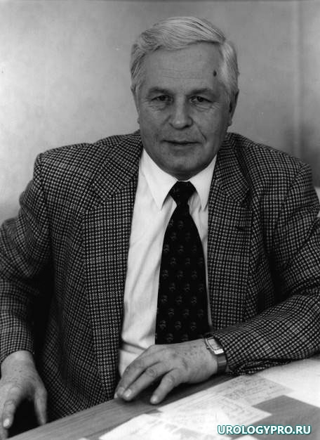 Ю.Г. Аляев, руководитель клиники урологии, профессор